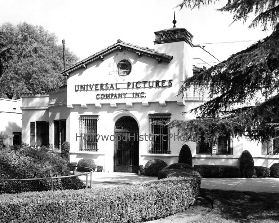 Universal Studios 1940.jpg